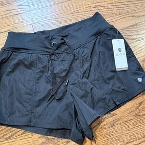 Apana Activewear Running Shorts - small - nwt
